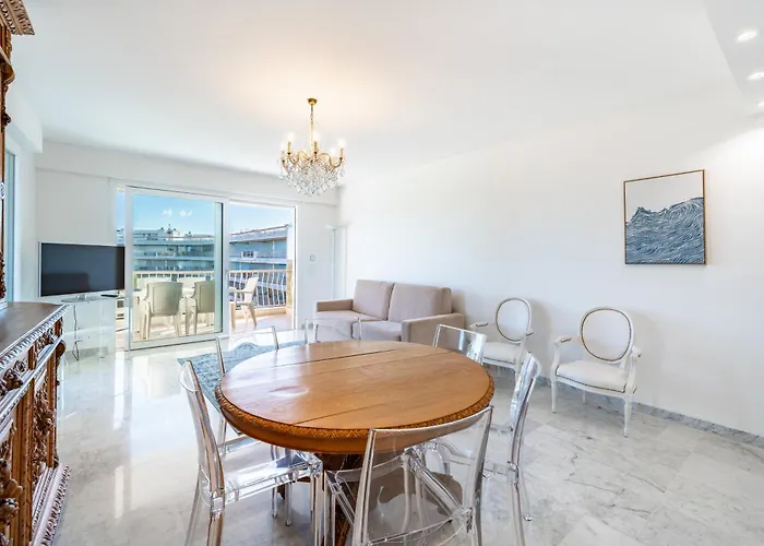 Appartement 3 Pièces En Dernier étage - Vue Et Montagnes - Résidence De Standing *