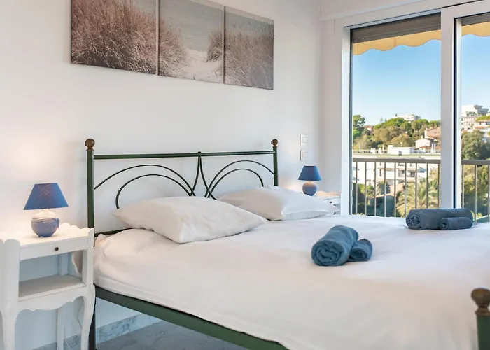 3 Pièces En Dernier étage - Vue Et Montagnes - Résidence De Standing Antibes