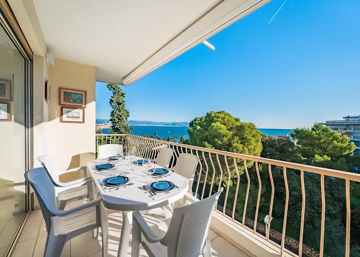 3 Pièces En Dernier étage - Vue Et Montagnes - Résidence De Standing * Antibes