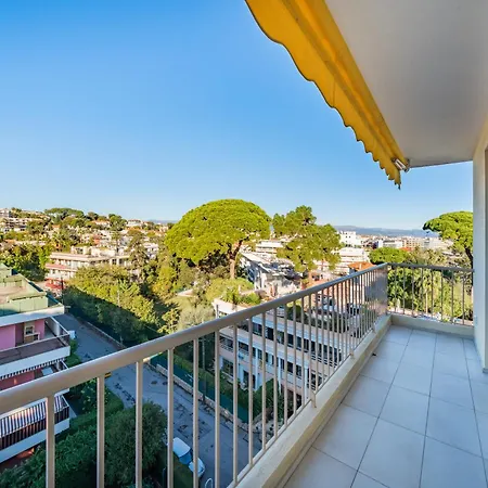 3 Pieces En Dernier Etage - Vue Et Montagnes - De Standing Antibes